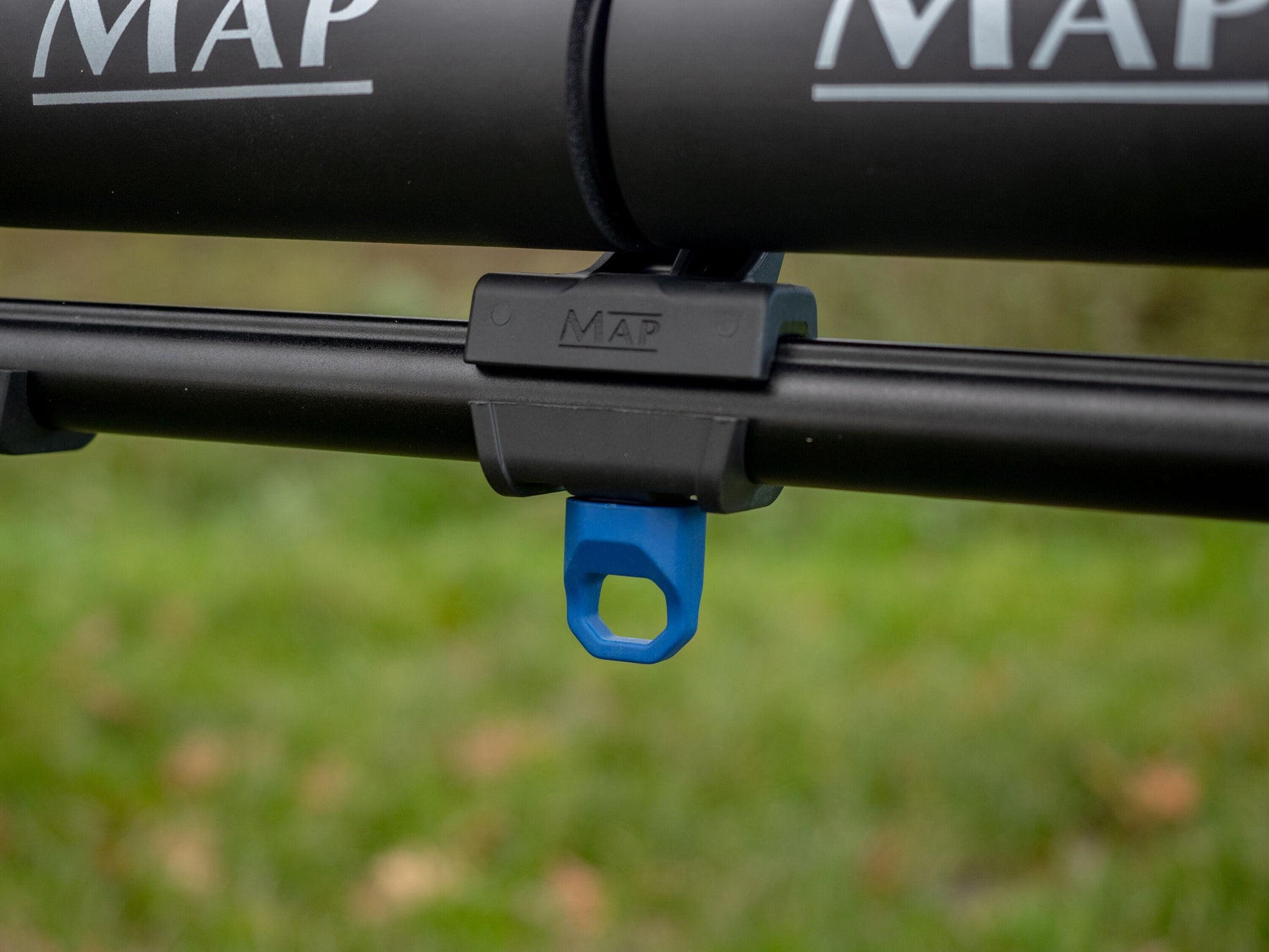 Dual Pole Roller MKII Large  Pole Roller & Roost  MAP Fishing