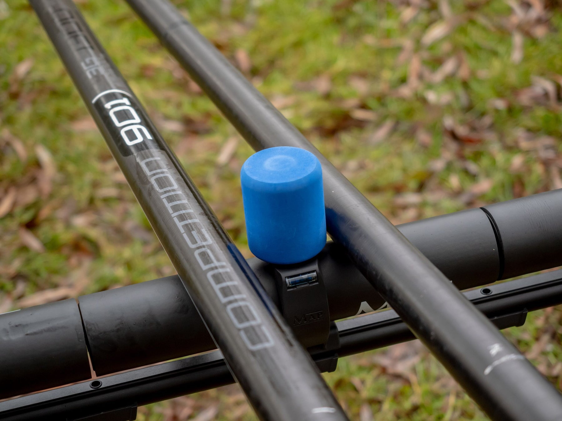 Dual Pole Roller MKII Large  Pole Roller & Roost  MAP Fishing
